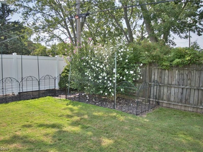 10855 Ronald Drive, Parma, OH 44130 Photo 22