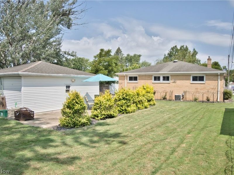 10855 Ronald Drive, Parma, OH 44130 Photo 23