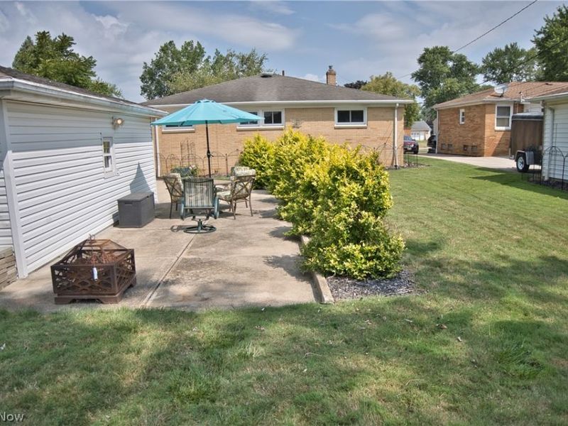 10855 Ronald Drive, Parma, OH 44130 Photo 25