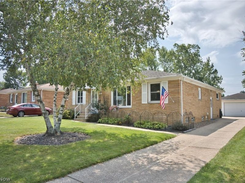 10855 Ronald Drive, Parma, OH 44130 Photo 26