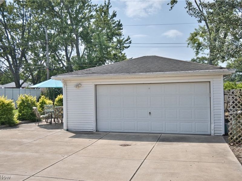 10855 Ronald Drive, Parma, OH 44130 Photo 34