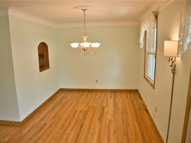 10855 Ronald Drive, Parma, OH 44130 Photo 8