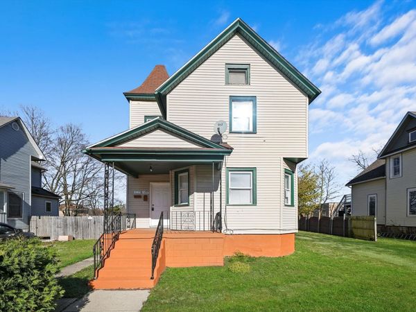 1097 E Merchant Street , Unit 2, Kankakee, IL 60901