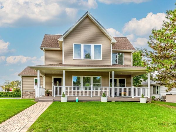 355 Woodhill Lane , Lake Villa, IL 60046