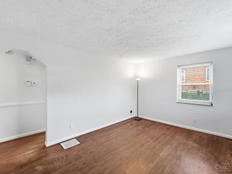 8546 Darnell Avenue, Sycamore Township, OH 45236 Photo 6