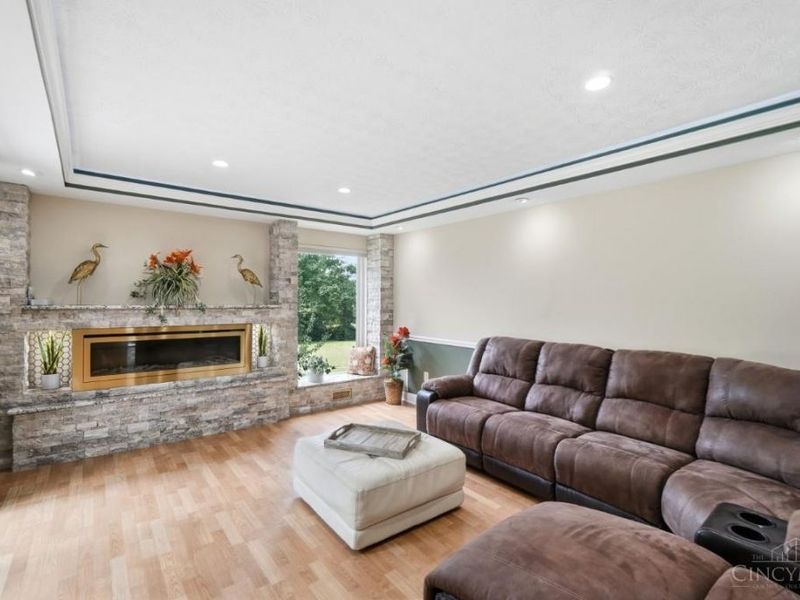 124 Twin Lakes Drive, Fairfield, OH 45014 Photo 8