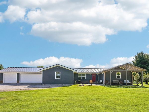 8103 York Road SW, Pataskala, OH 43062