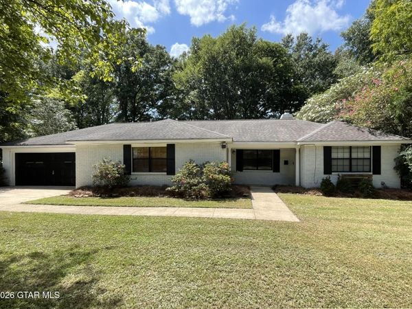 200 Setter Lane Lane, Starkville, MS 39759