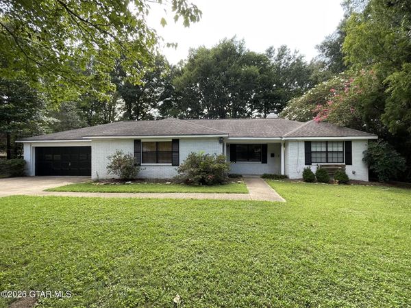200 Setter Lane Lane, Starkville, MS 39759