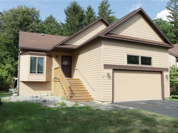 40 Nursery Lane, Syracuse, NY 13210