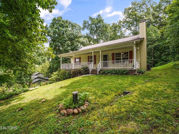 945 Frontier Circle, Friendsville, TN 37737