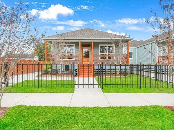 3216 BURDETTE Street , New Orleans, LA 70125