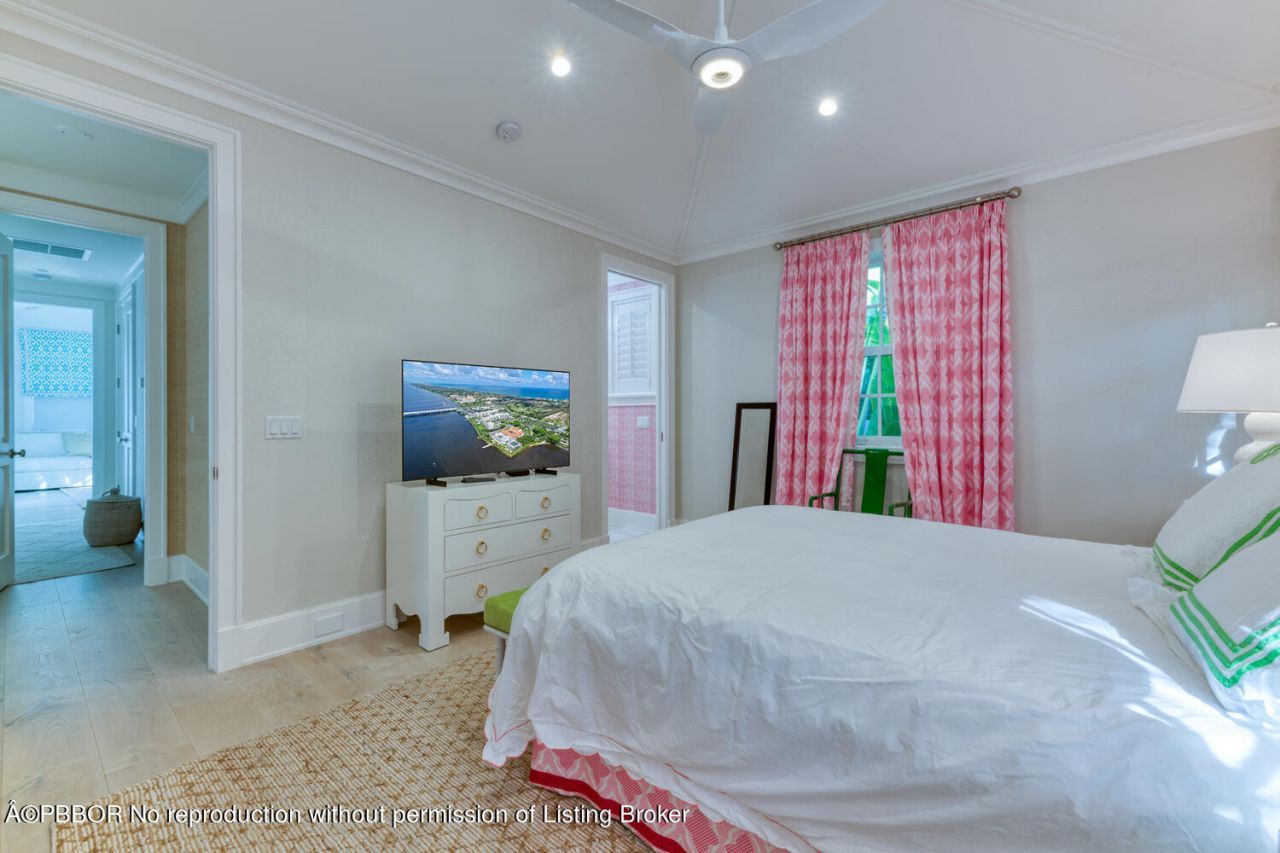 225 Arabian Road, Palm Beach, FL 33480 Photo
