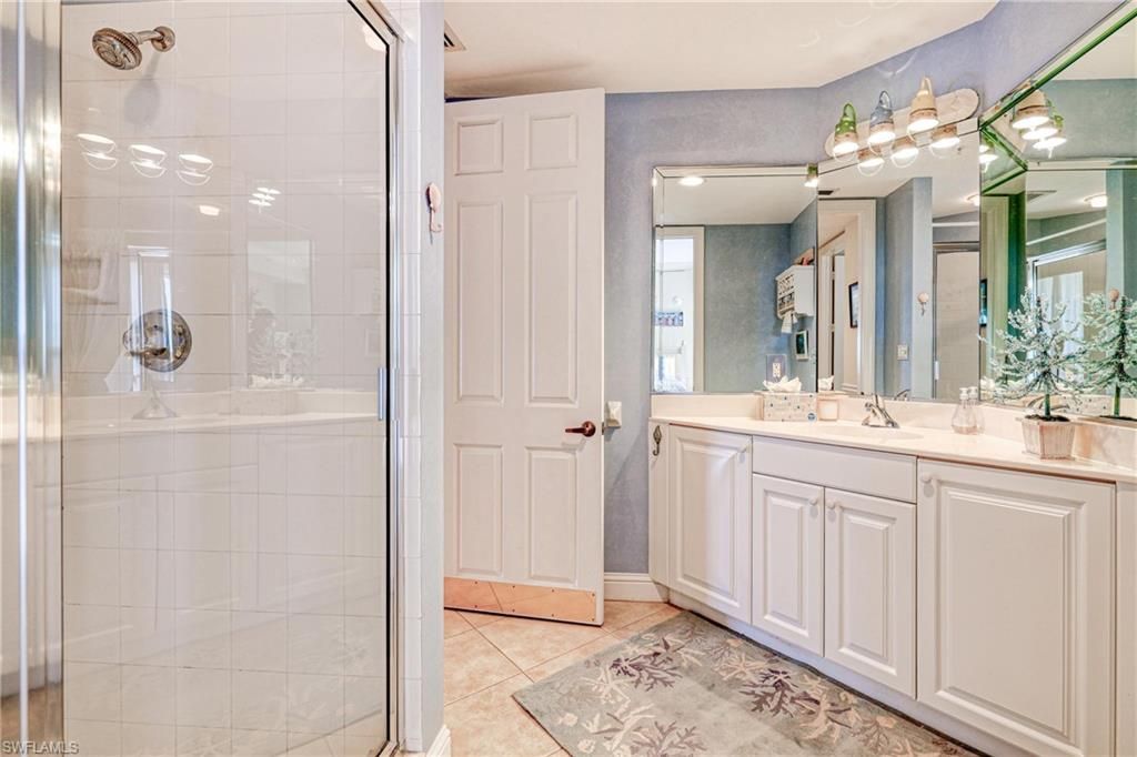 15100 Harbour Isle Dr, Unit 701, Fort Myers, FL 33908 Photo