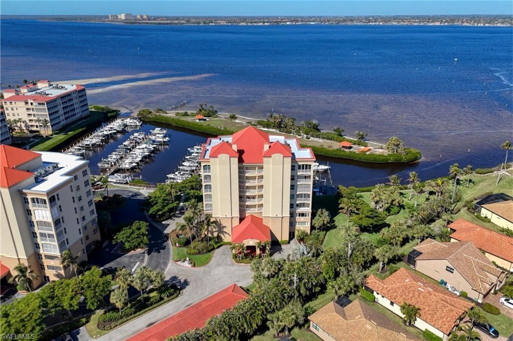 15100 Harbour Isle Dr, Unit 701, Fort Myers, FL 33908 Photo