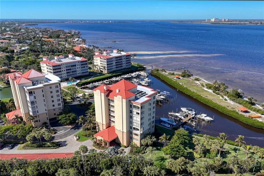 15100 Harbour Isle Dr, Unit 701, Fort Myers, FL 33908 Photo