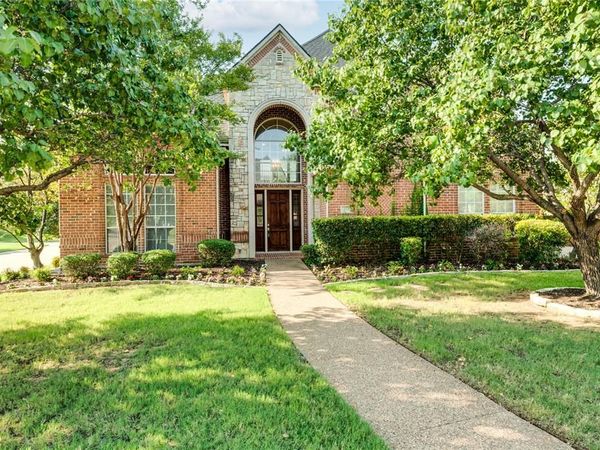801 Camelot Court, Highland Village, TX 75077