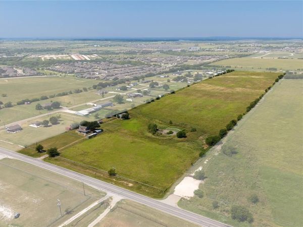 1001 N Pearson Street , Godley, TX 76044