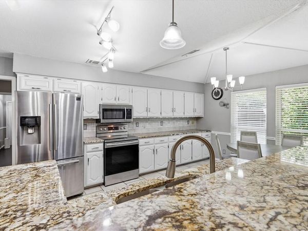 629 Park Lane, Highland Village, TX 75077