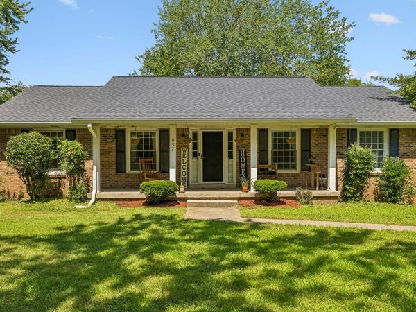 937 Needmore Rd , Clarksville, TN 37040