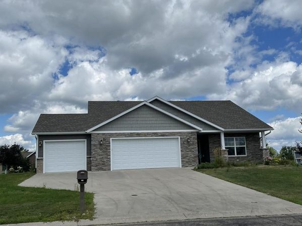 1966 Middle Creek, Detroit Lakes, MN 56501