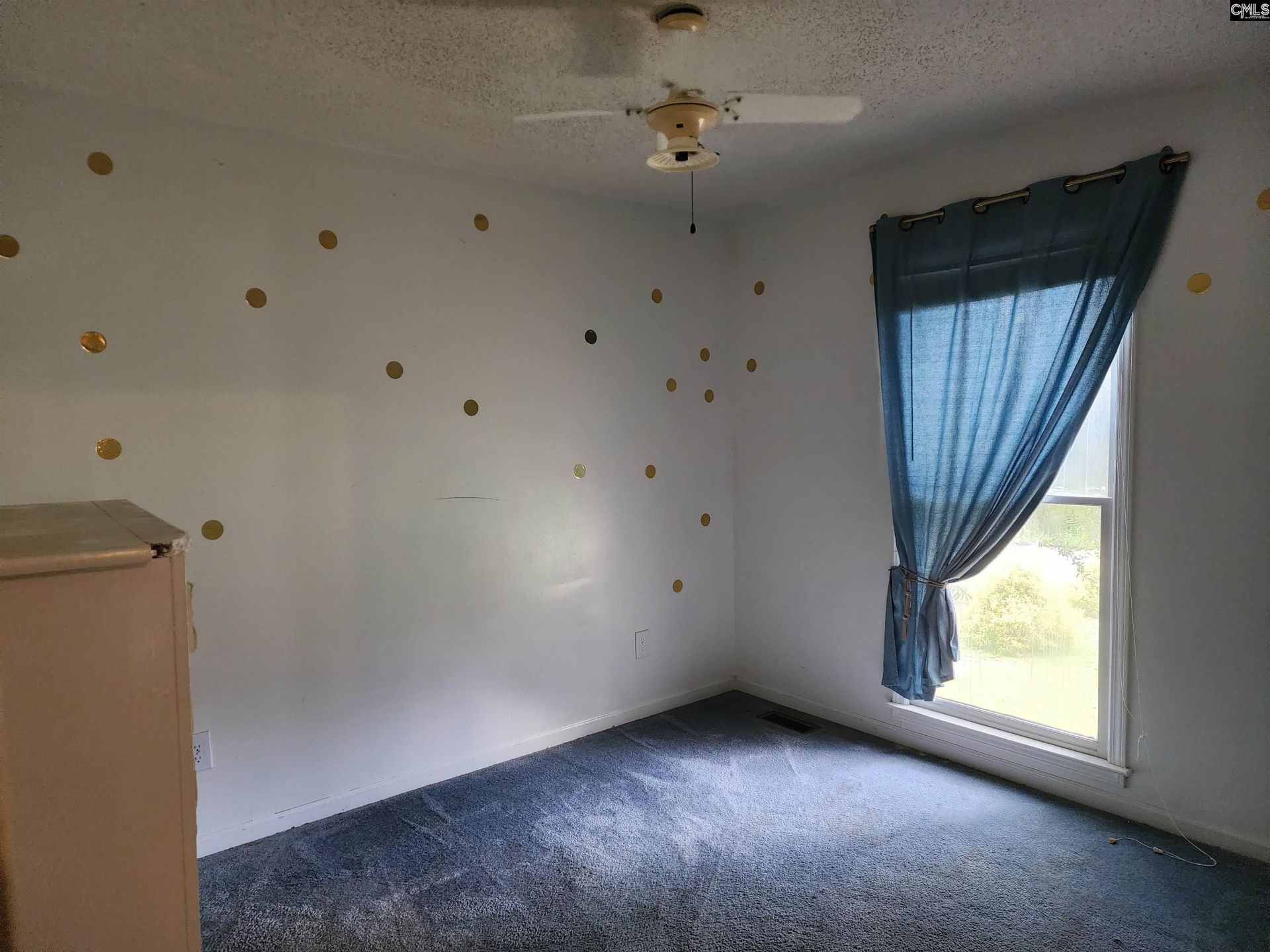 303 Autumn Hill Lane Photo 14