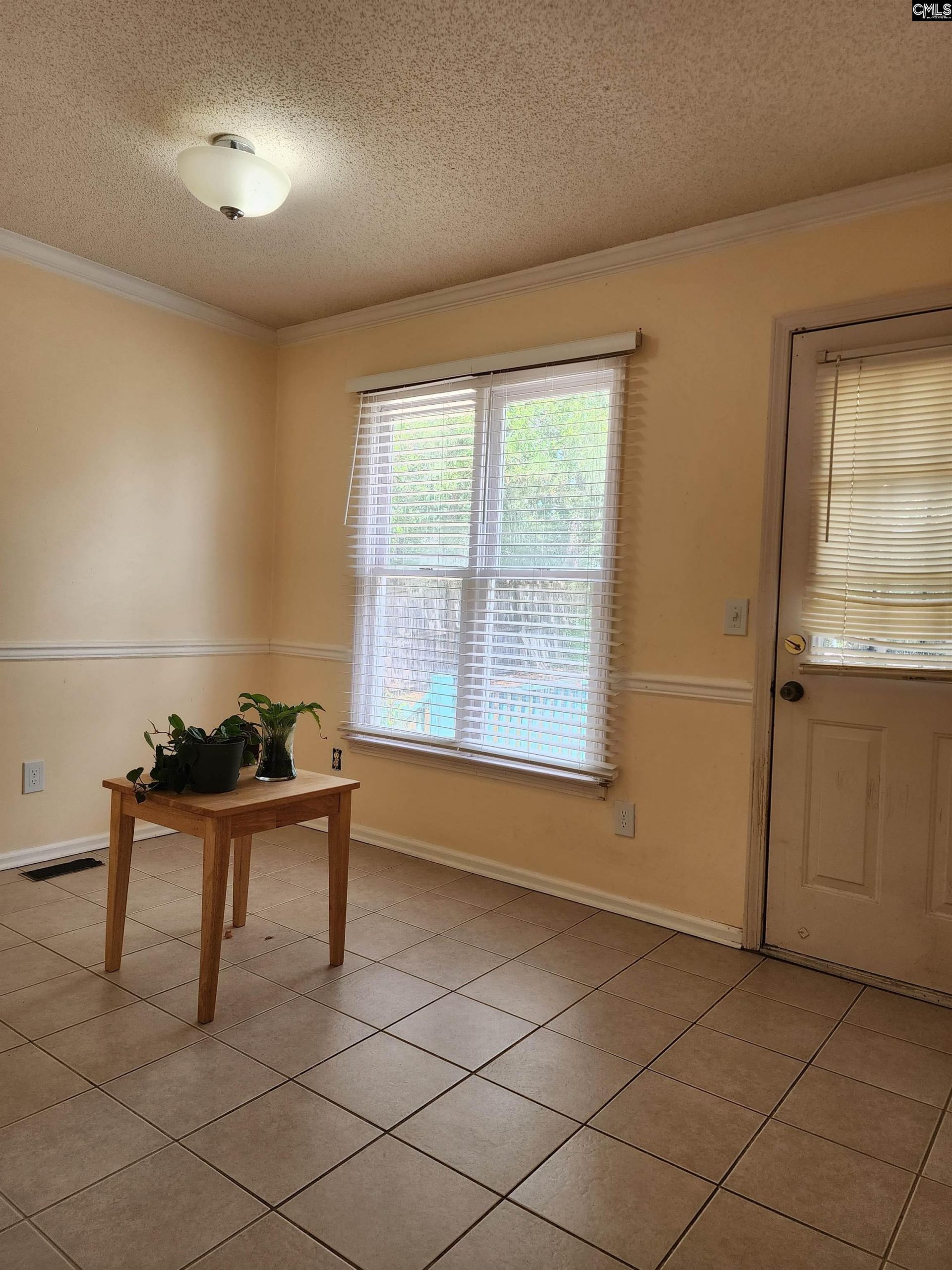 303 Autumn Hill Lane Photo 5