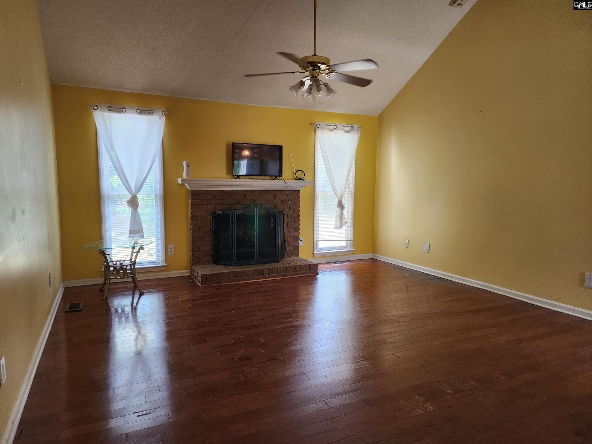 303 Autumn Hill Lane Photo 7