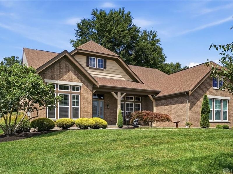 1584 Hawk Ridge Drive, Hamilton Township, OH 45039 Photo 3