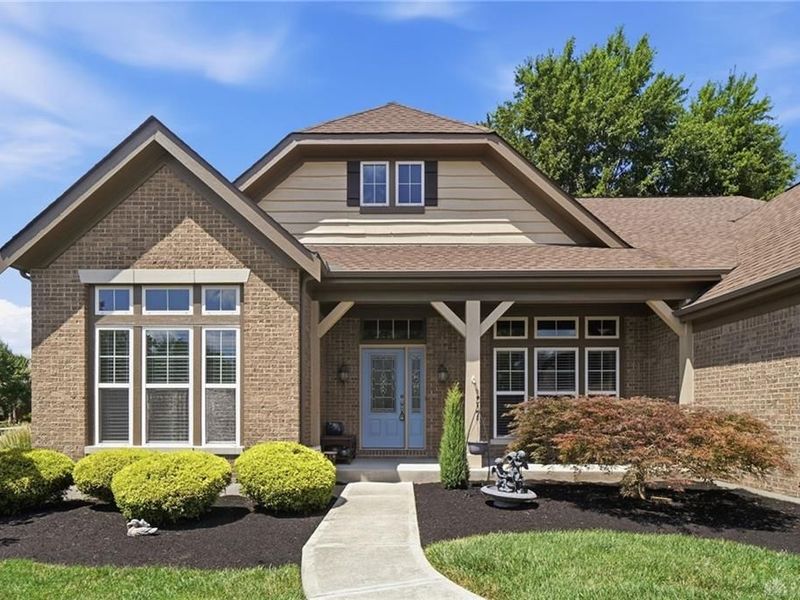 1584 Hawk Ridge Drive, Hamilton Township, OH 45039 Photo 4