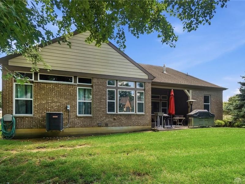 1584 Hawk Ridge Drive, Hamilton Township, OH 45039 Photo 60