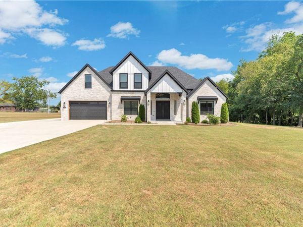 11958 Landers Road , Rogers, AR 72756