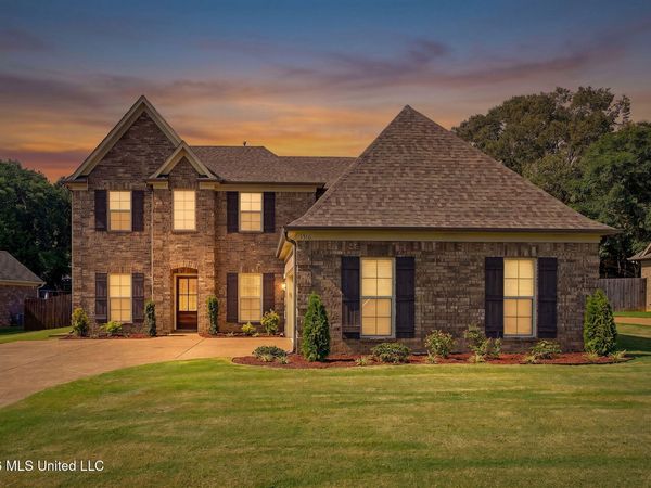1316 N Heritage Circle, Hernando, MS 38632