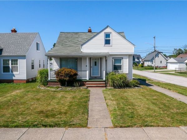 7902 Dorothy Avenue , Parma, OH 44129