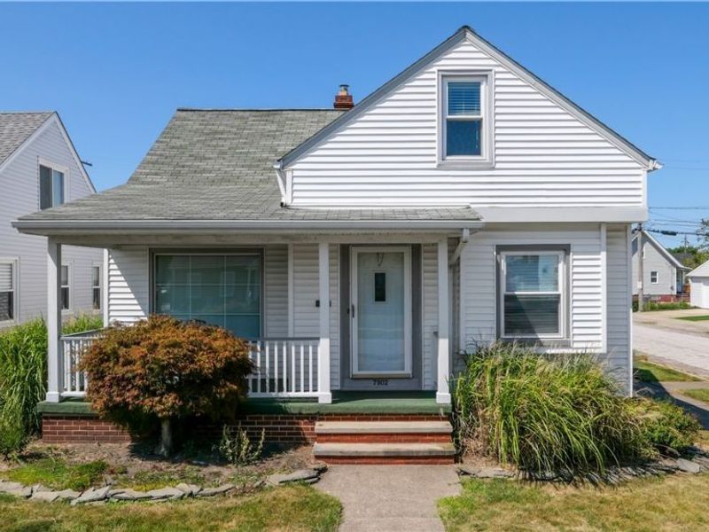 7902 Dorothy Avenue, Parma, OH 44129 Photo 2