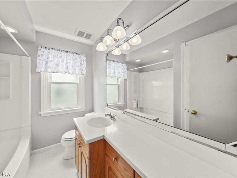 7902 Dorothy Avenue, Parma, OH 44129 Photo 7