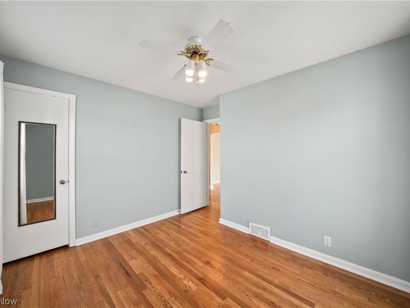 7902 Dorothy Avenue, Parma, OH 44129 Photo 9