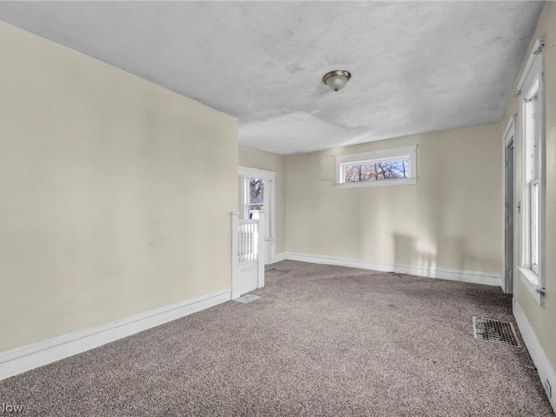 8110 Melrose Avenue, Cleveland, OH 44103 Photo 10