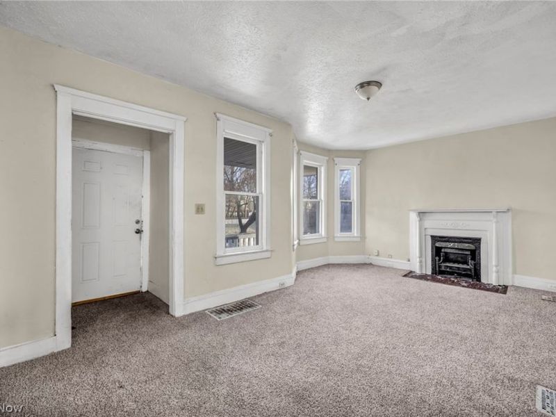 8110 Melrose Avenue, Cleveland, OH 44103 Photo 6