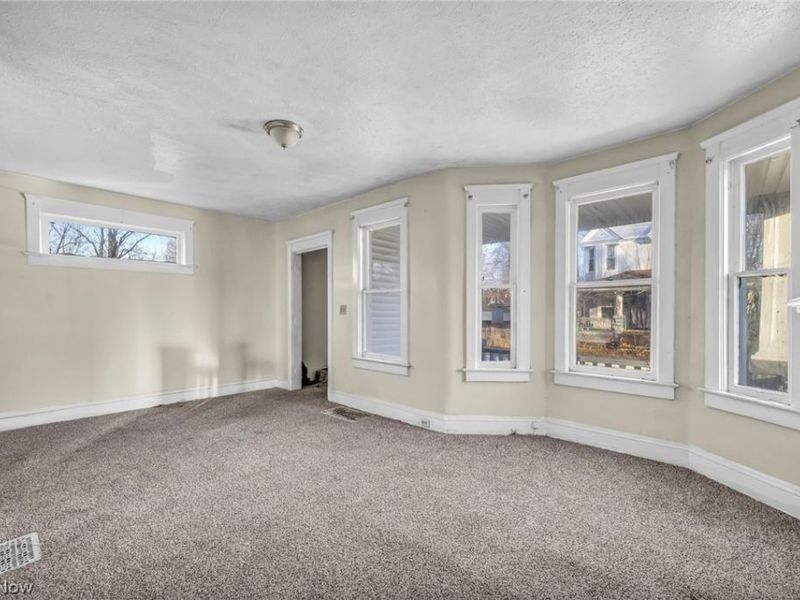 8110 Melrose Avenue, Cleveland, OH 44103 Photo 9