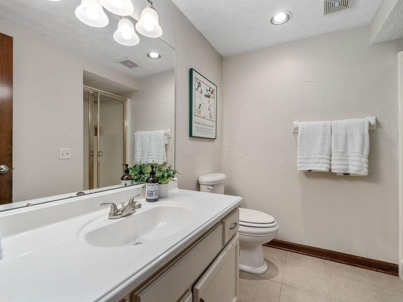 6228 Inverurie Drive W, Dublin, OH 43017 Photo 86