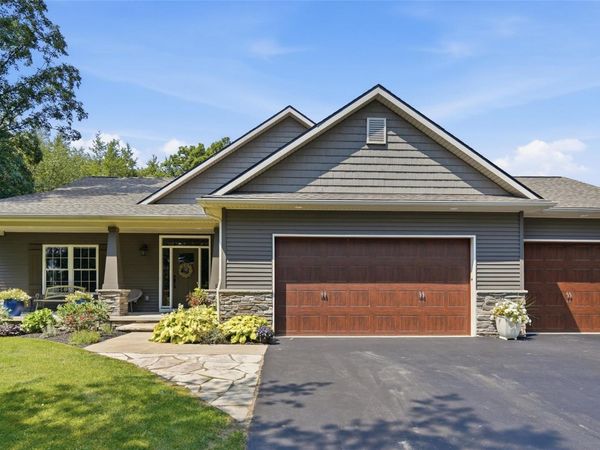 2588 Cheltenham Knoll, Marion Township, Mi 48843