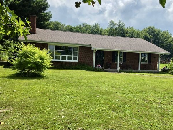 2646 N Farmingdale Road , Pleasant Plains, IL 62677