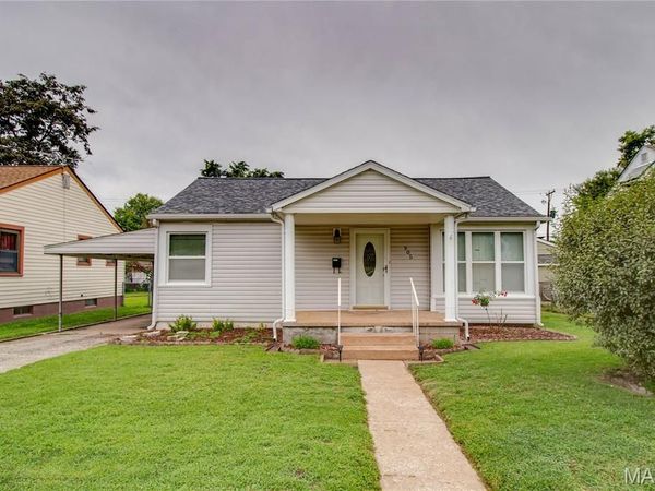 905 Madison Avenue, Wood River, IL 62095
