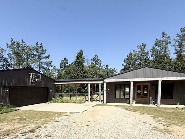 32 County Road 385, Water Valley, MS 38965