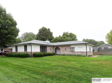 1913 E 16th Street, Fremont, NE 68025