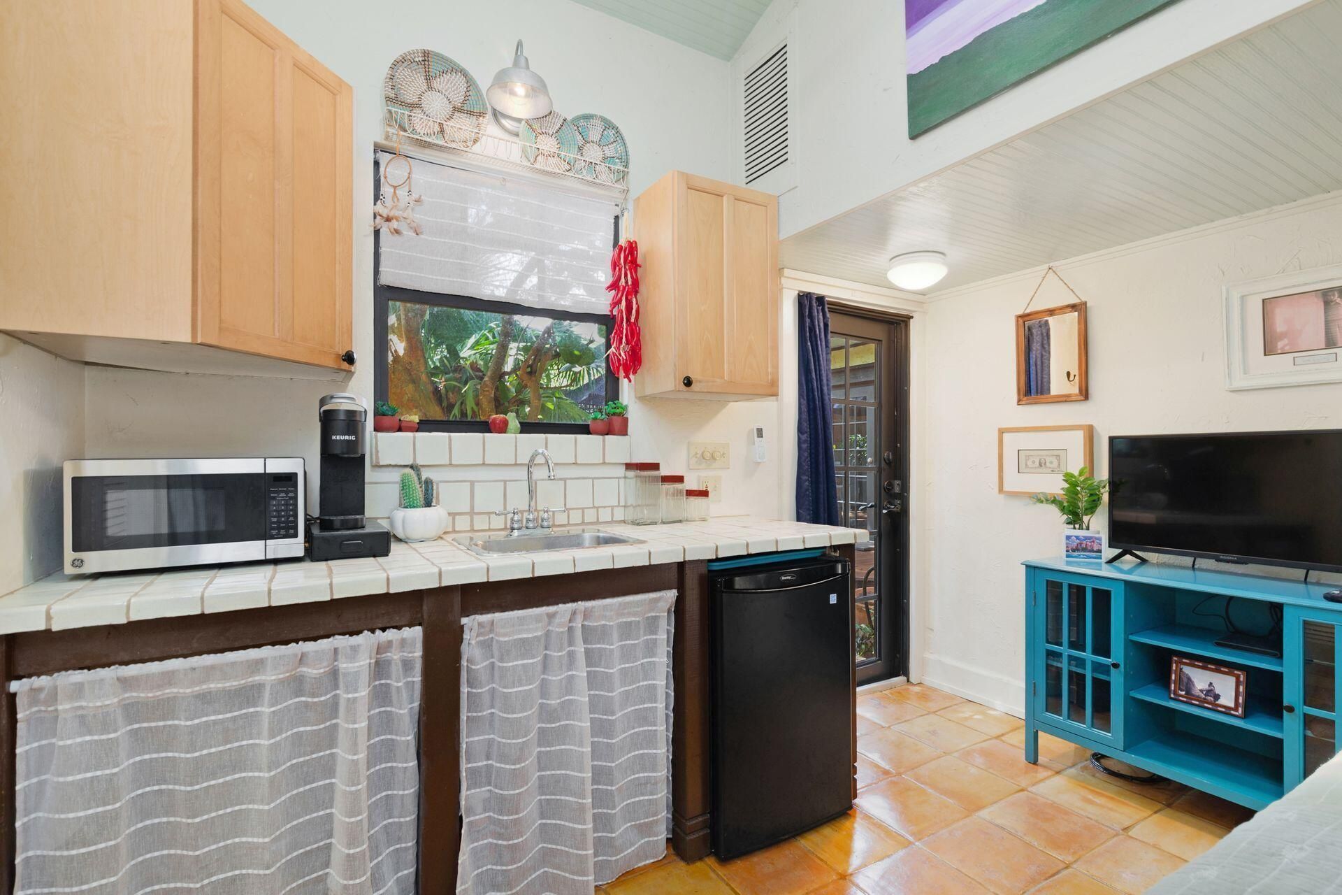728 Palm Street, West Palm Beach, FL 33401 Photo