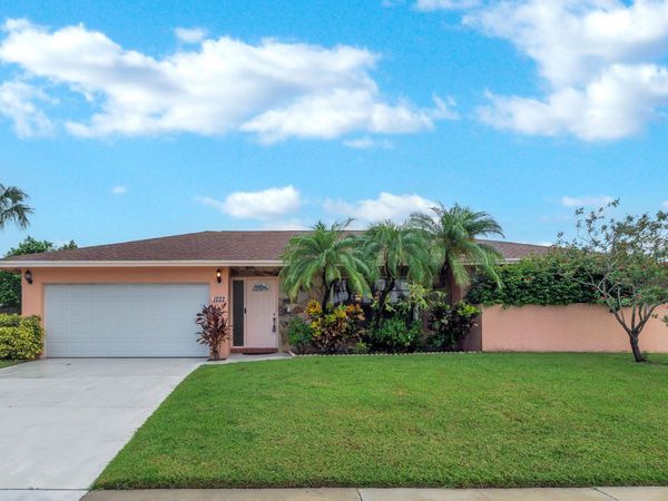 1222 Essex Drive, Wellington, FL 33414