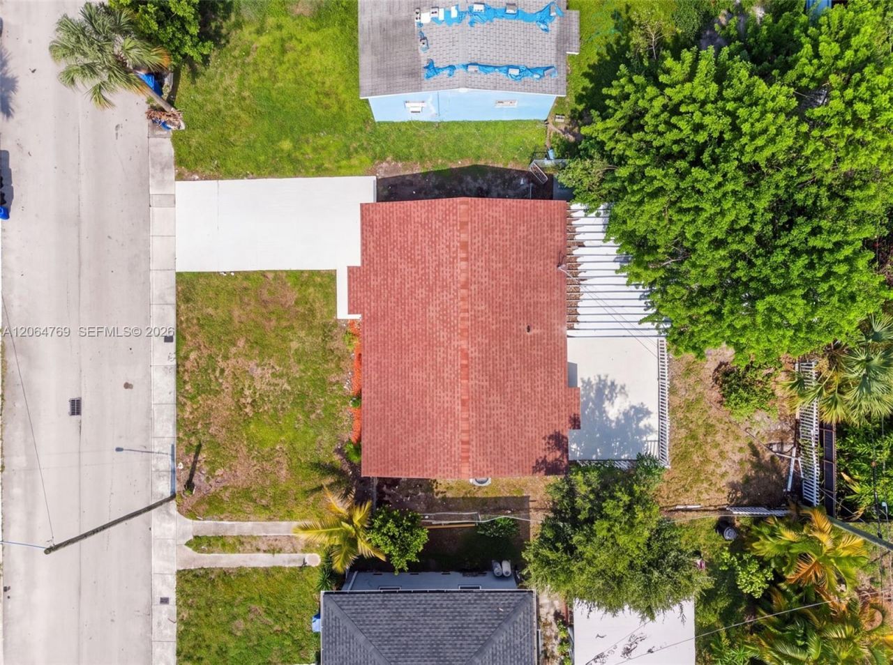 1583 NE 152nd St, North Miami Beach, FL 33162 Photo