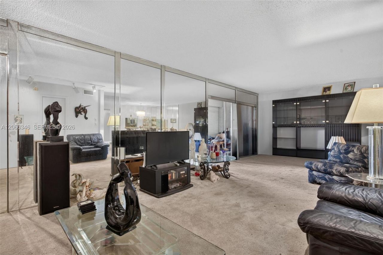 3772 Inverrary Blvd , Unit 101, Lauderhill, FL 33319 Photo